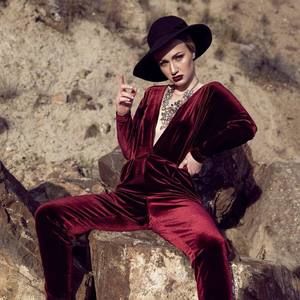 Meet your Posher, Taylor